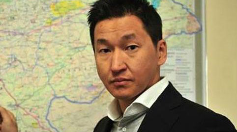 ХҮН намын шинэ дарга Т.Ганболд гэгч хэн бэ