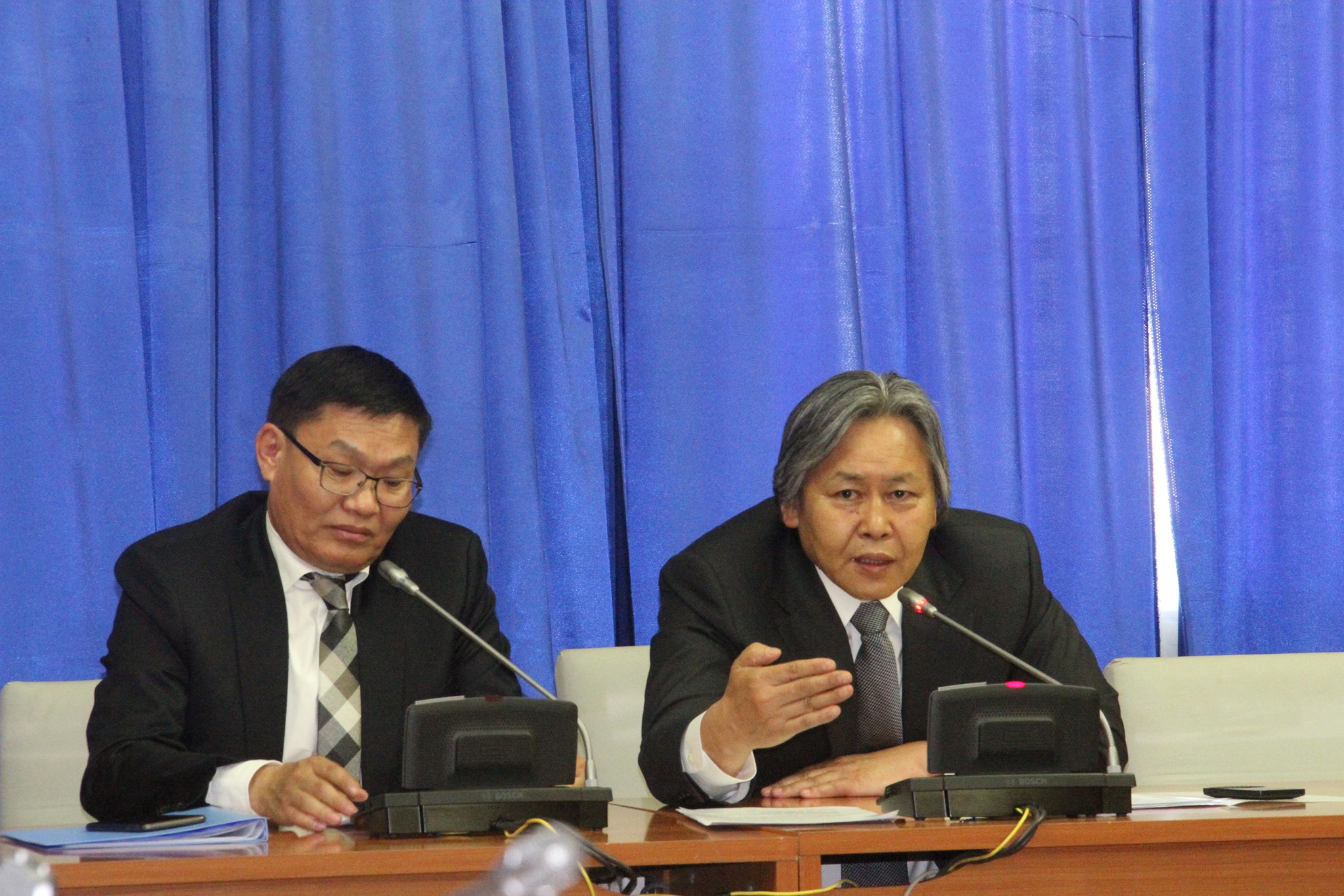 “УИХ-ын дарга Тавантолгойг авч үлдсэнийг буруушааж байна”