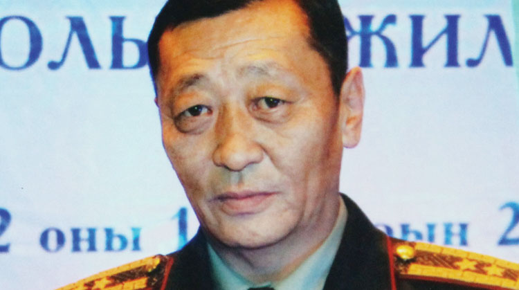 С.Гүржав: Хилчдэд онгоцоор шуудайтай мөнгө очдог байлаа