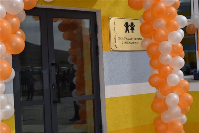 Хүүхдүүд 3-4 км газар явж сургууль, цэцэрлэгтээ очдог байжээ