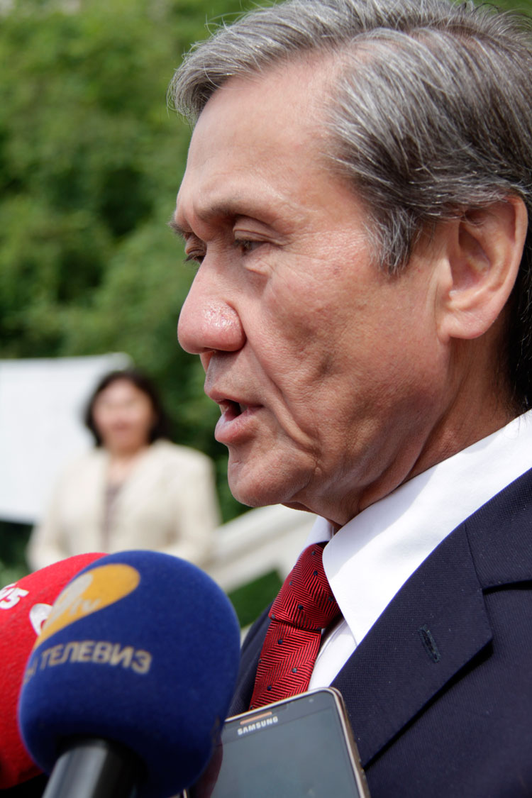 Н.Энхбаяр: “Эрдэнэт”-ийн асуудлыг УИХ-д яаралтай оруулж хэлэлцүүлэх ёстой