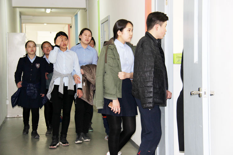 Лицей сургуулиуд элсэлтээ авч эхэллээ