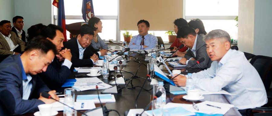 УИХ-ын гишүүд гэр хорооллын дахин төлөвлөлттэй танилцав