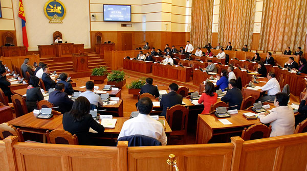 МАН-ын Засгийн газар эрх зүйн шинэчлэлээс ухралт хийж хэлмэгдүүлэлтийн түүхэнд бичигдлээ гэв