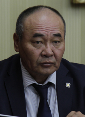 Д.Эрдэнэбат: Засгийн газрыг огцруулах асуудлыг тавих ёстой