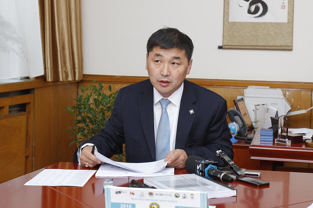 О.Баасанхүү: Эрүүл мэнд, Хүүхэд харах үйлчилгээ, Хүүхэд хамгааллын хуулийг 2021 он хүртэл хойшлуулах юм байна