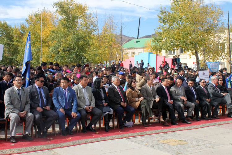 Завханы 11000 хүүхэд Дэлхийн шатрын холбоонд элслээ