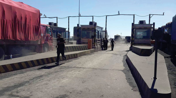 Төрийн “хайр”-аас гадуурх өмнөд хилийнхэн