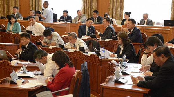 Ө.Энхтүвшин: Засаглалтай холбоотой заалтуудыг оруулах хэрэгтэй