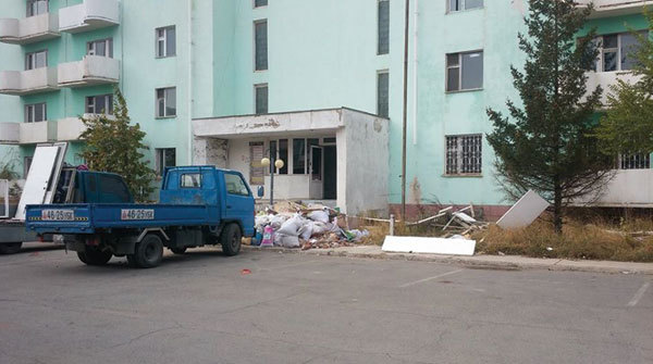 “Дипломат-95” цогцолборыг хувьчлал нэрээр хувьдаа завшсан юм биш биз
