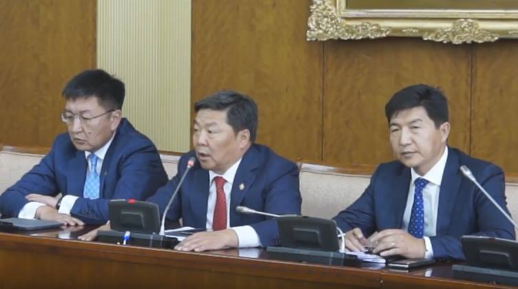 Д.Хаянхярваа: “Эрдэнэт” үйлдвэрийн асуудлаар ажлын хэсгийн мэдээллийг сонсоно