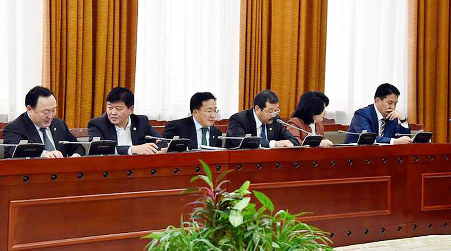 Гацууртын ордыг эдийн засгийн эргэлтэд оруулна