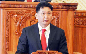 У.Хүрэлсүх урагшлах уу, унах нүхээ ухах уу?