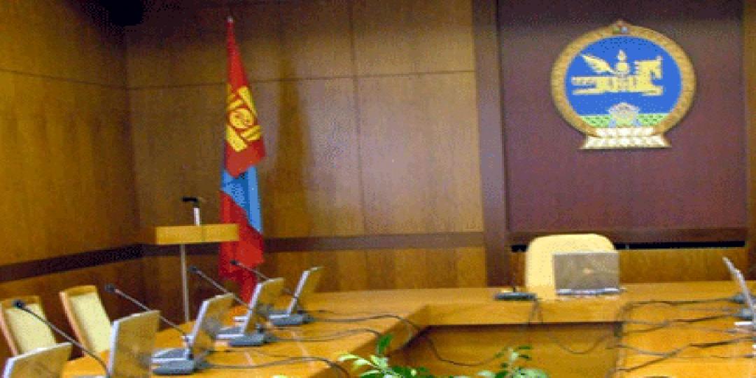 “...Засгаа хуваахгүй бол Ерөнхий сайдаар батламжлахгүй”