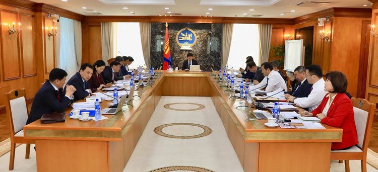 Уяачид, шатахуун импортлогчдод ялагдсан долоо хоног