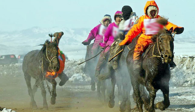 Уяачид мессэж илгээж гишүүд, сайд нарыг дарамталсан гэв үү?