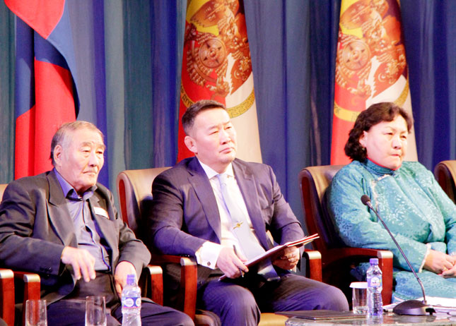 С.Сэвээном: Энэ их хурлыг цаг алдалгүй тараах хэрэгтэй