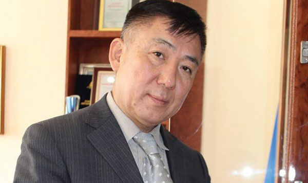 “Үнэн сэтгэлтэй хүн л багш болно”