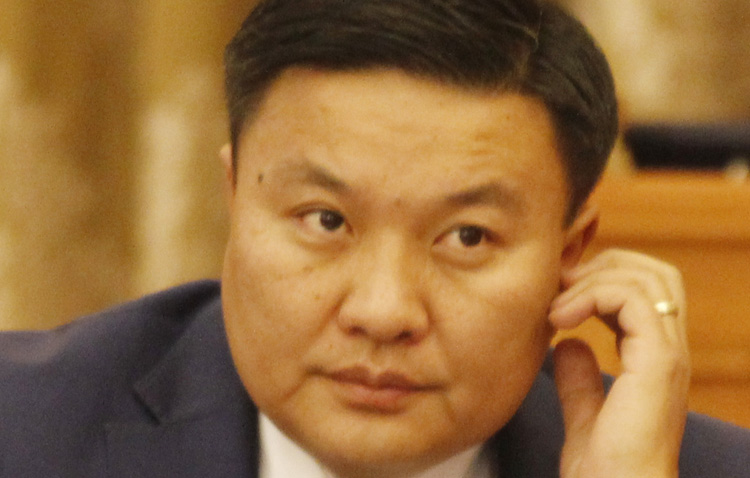 Төрд хэрэггүй зайран