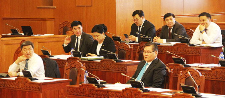 Хятадын консулд 70 жилийн хугацаатай газар ЭЗЭМШҮҮЛНЭ