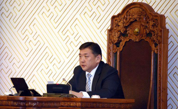 УИХ-ын дарга Вьетнамд айлчилж байна