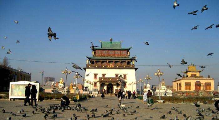 Гандантэгчэнлэн хийд үнэ төлбөргүй ном хурна