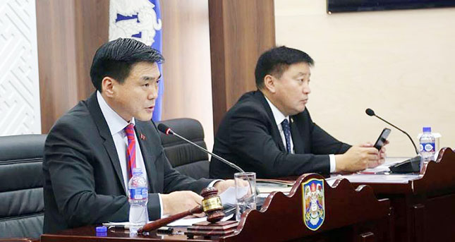 Хаврын улстөржилт нийслэлээс эхлэв үү?