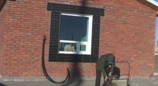 Халуун ус түгээдэг худагтай боллоо
