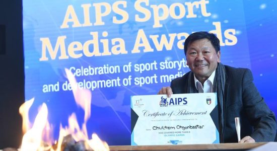 Монгол сэтгүүлчийг дэлхий үнэлэв 