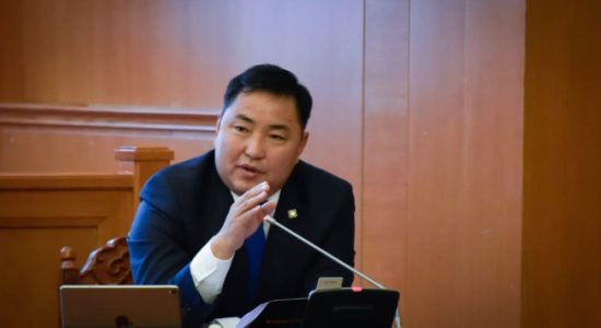 Б.Пүрэвдорж: Ажилдаа үлдэх гэсэн пялдага нөхөр ШШГЕГ-т байна