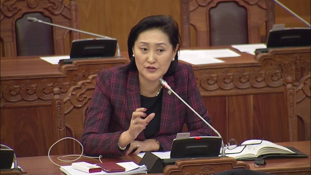 Ц.Цогзолмаа сайдыг цагдаад өглөө