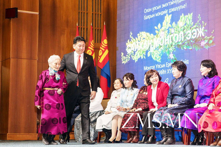 У.Хүрэлсүх: Эх хүүхдийн эрүүл мэндийн тухай хуулийн төслийг өргөн барина