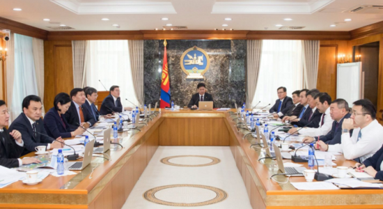 Засгийн газрын хуралдаан: Царцсан барилгуудыг шилжүүлж, Хурдан морины уралдааныг хориглов