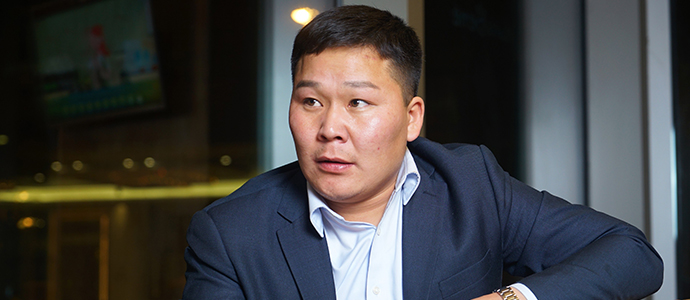 МАН үнэхээр ёс зүйтэй юм бол Д.Гантулгаас салах ёстой