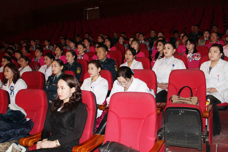 Хилчид номын дуу сонслоо