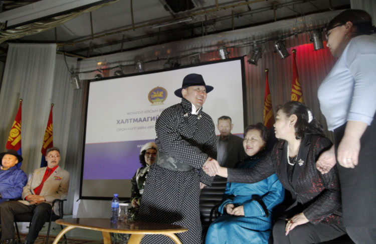 Заамар суман дахь уул уурхайн асуудлыг шийдвэрлэнэ гэв