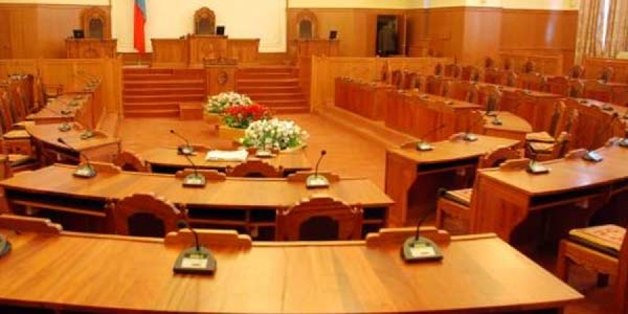 Парламентын чимэг болсон бүсгүйчүүдийн хэн нь хэн бэ?