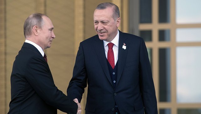 Эрдоган Путины талд зогссон нэг бүсгүйг “зээлэв”