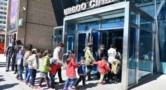 Хакүхо асрамжийн 500 хүүхдэд “Чингис хаан” анимейшн үзүүллээ