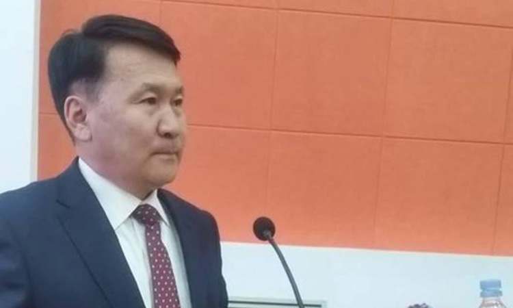 Р.Эрдэнэцогтыг  Засаг даргаар батламжилсангүй  