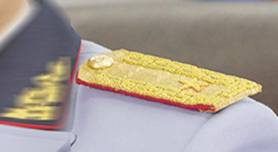 Гурван генералын цолыг хураана