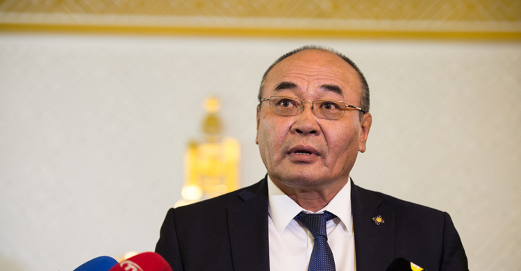 Д.Эрдэнэбат:  Ц.Нямдорж, Ч.Хүрэлбаатар нар огцрох ёстой