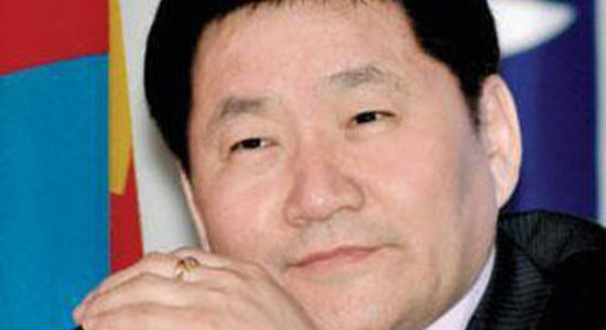 Б.Ариунсан Оюутолгойтой ингэж холбогддог?!