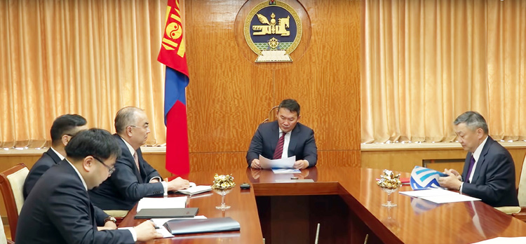 1072 хувьцааг “амилуулах” хоёр хувилбар