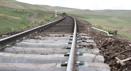 Зүүнбаян-Ханги, Эрдэнэт-Арцсуурь чиглэлд төмөр зам барихыг дэмжив