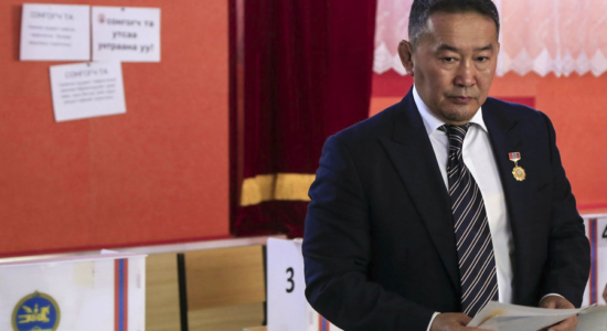 Элчин сайдуудыг эгүүлэн татах саналыг УИХ-ын даргад хүргүүллээ