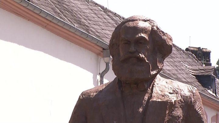 “Карл Маркс бол оюун бодол нь ирээдүй рүү тэмүүлсэн гүн ухаантан байсан”