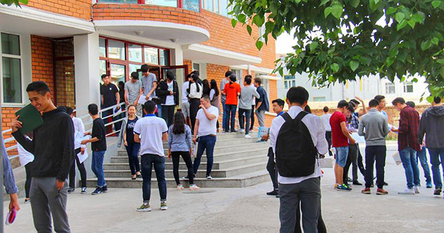 Элсэлтийн ерөнхий шалгалт эхэллээ