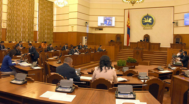 “Ард түмэнд ашиггүй, тавантолгойн энэ хувилбарыг дэмжихгүй”