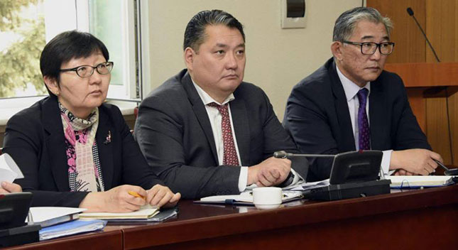 Ерөнхийлөгчид “тоогдсон” гурав